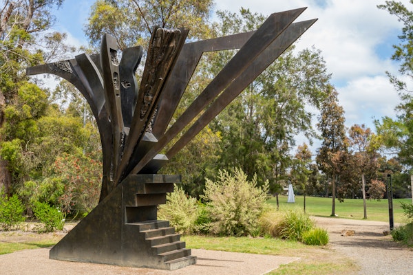 Norma Redpath, <em>Paesaggio cariatide (Landscape cariatide)</em>, 1980–85. Photo Mitch Pelns Ross. Norma Redpath, <em>Paesaggio cariatide (Landscape cariatide)</em>, 1980–85. Photo Mitch Pelns Ross.