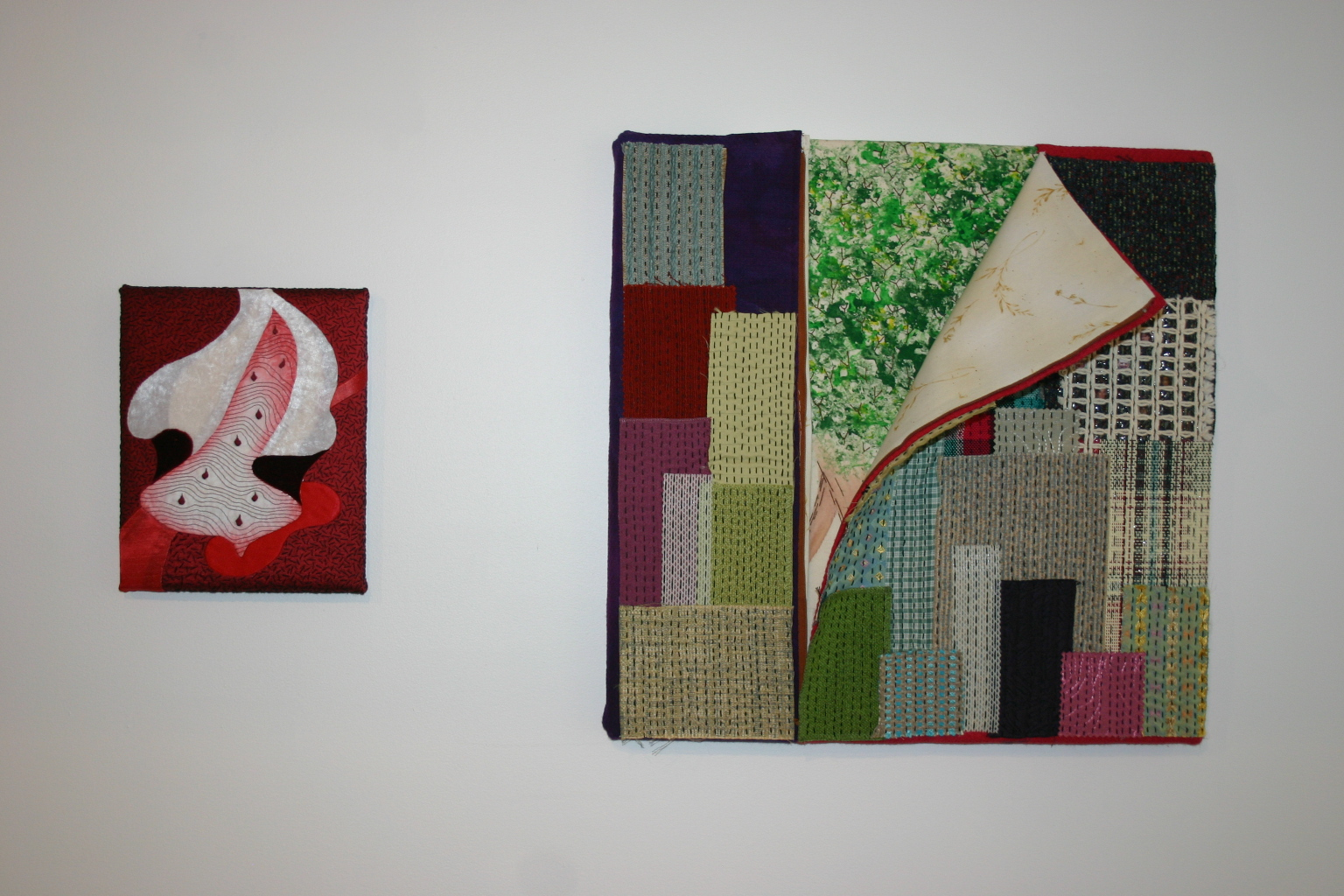 Margaret A Rowe. Bleeding lily. cotton, satin, velveteen, velvet, inktense pencil | Urban landscape. polyester, cotton, beads, plastic, metal, rubber, wire. 2012. Courtesy of the artist